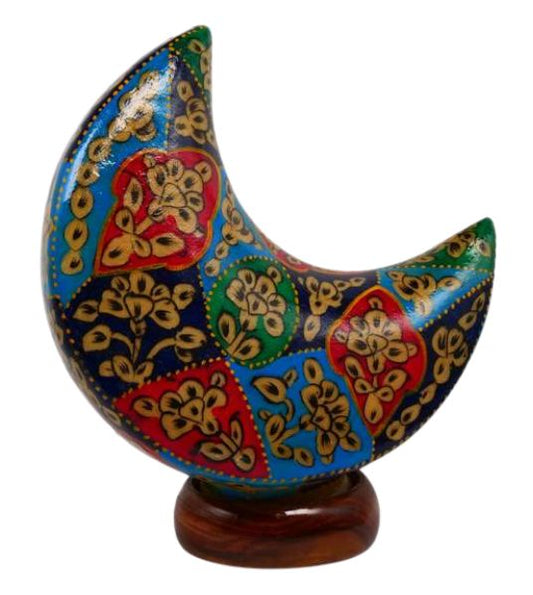 Crescent shaped lamp